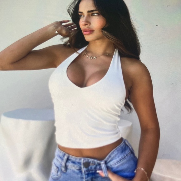 Elegant White Halter Neck Top - Picture 2 of 5